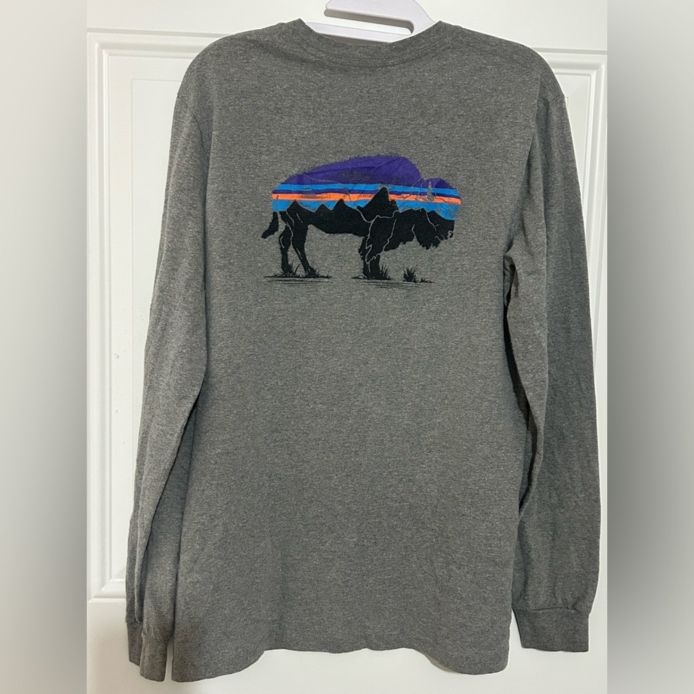 Patagonia Gray Long Sleeve with Buffalo Design